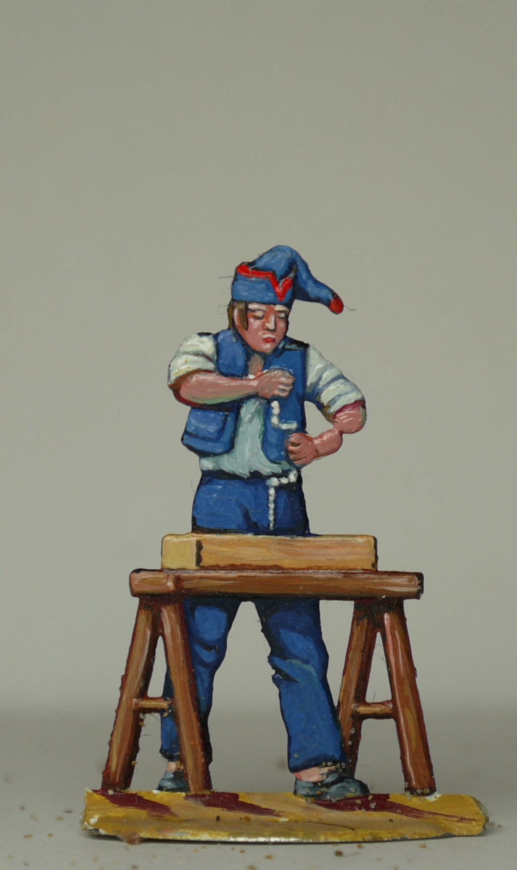 Carpenter drilling - Glorious Empires-Historical Miniatures  