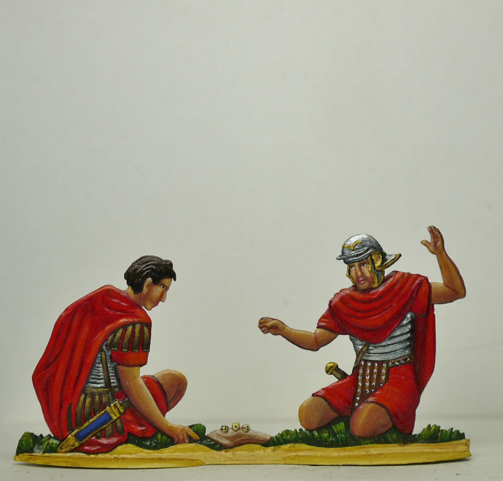 Two legionaires playing dice for the victims clothes - Glorious Empires-Historical Miniatures  