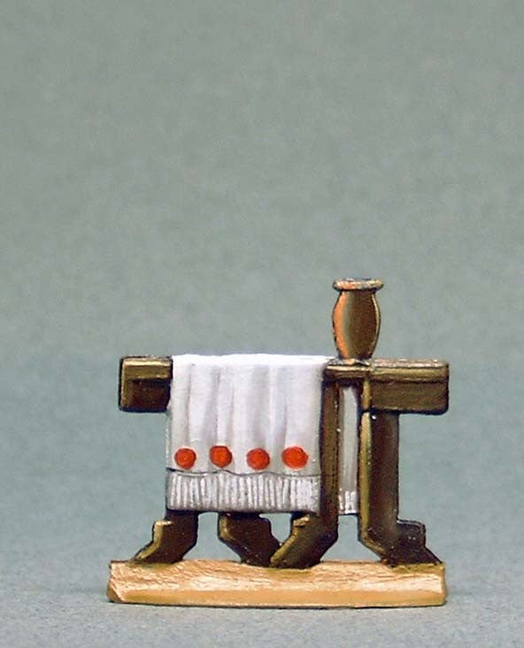 Small Table with Cloth and Vase - Glorious Empires-Historical Miniatures