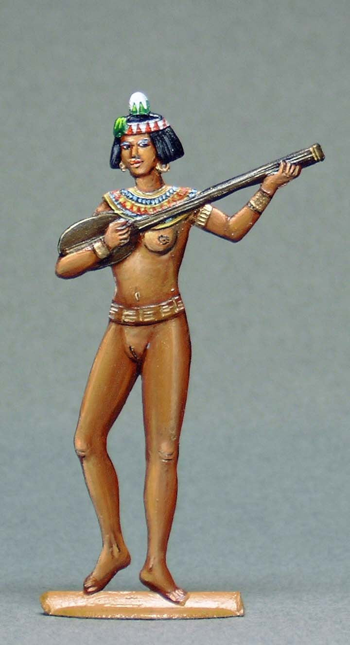 Serving Girl Playing String Instrument - Glorious Empires-Historical Miniatures  