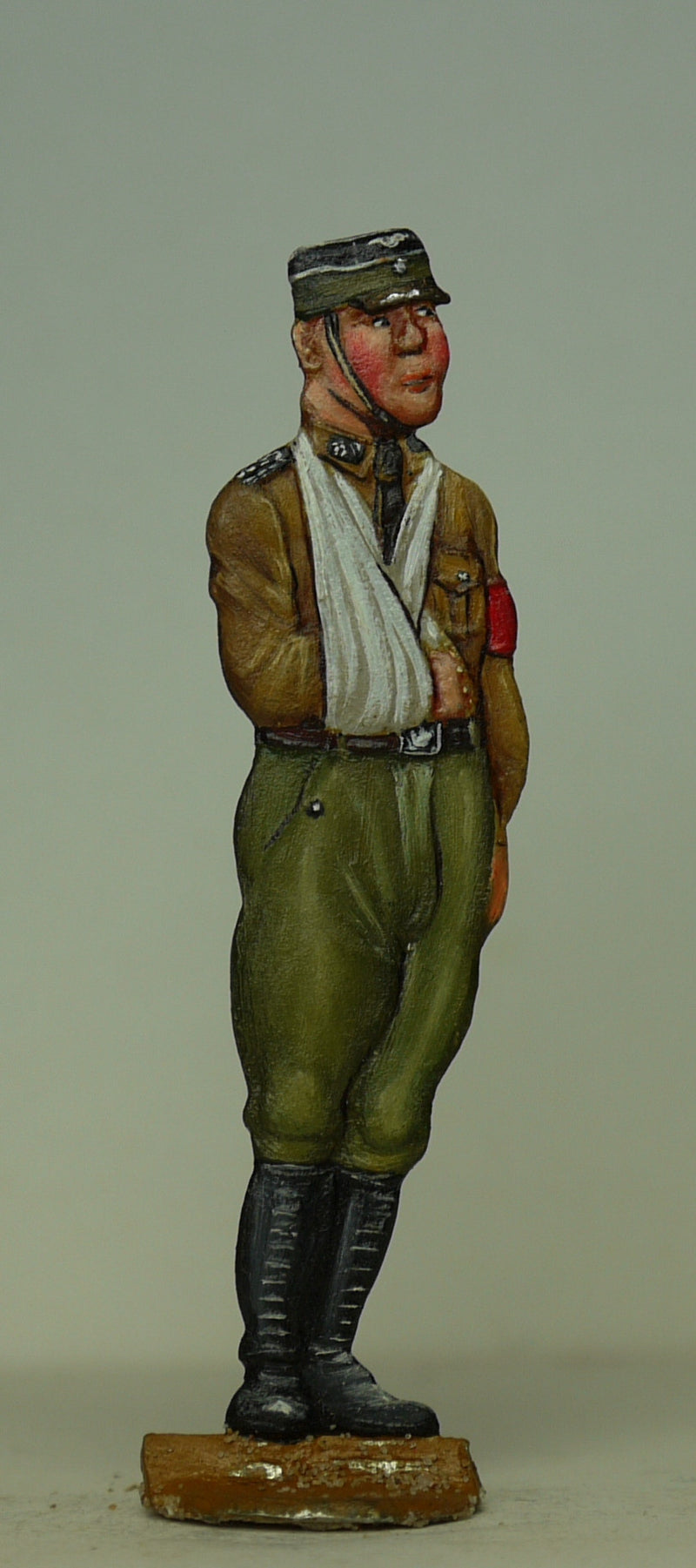 SA trooper with arm in sling - Glorious Empires-Historical Miniatures  